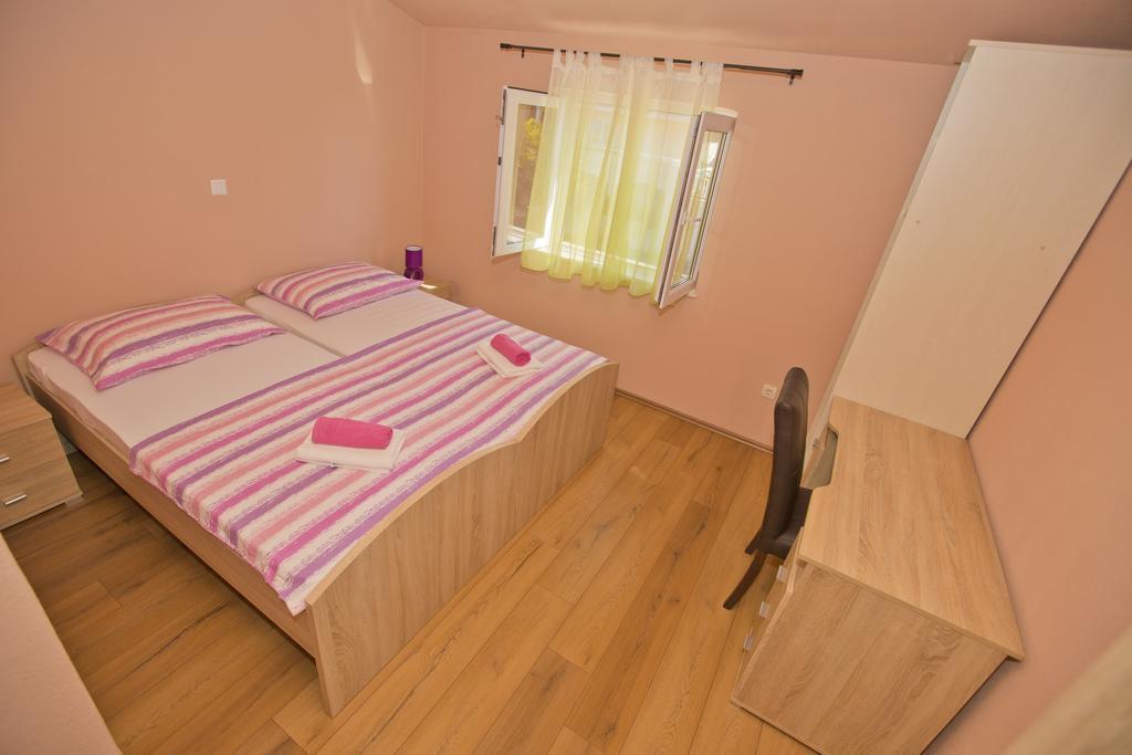Apartmani Vini Hvar Town Exterior photo